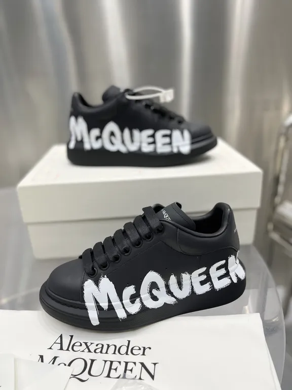 Alexander McQueen Shoe 